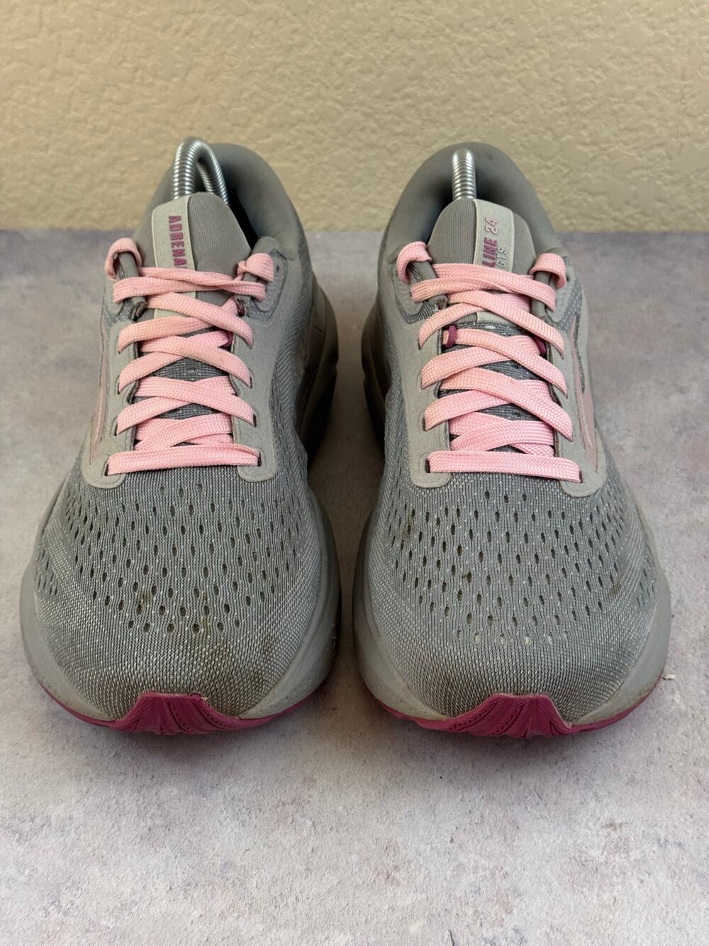 Brooks Adrenaline GTS 24 Womens 9.5 Extra Wide Shoes Running Gray No Insoles